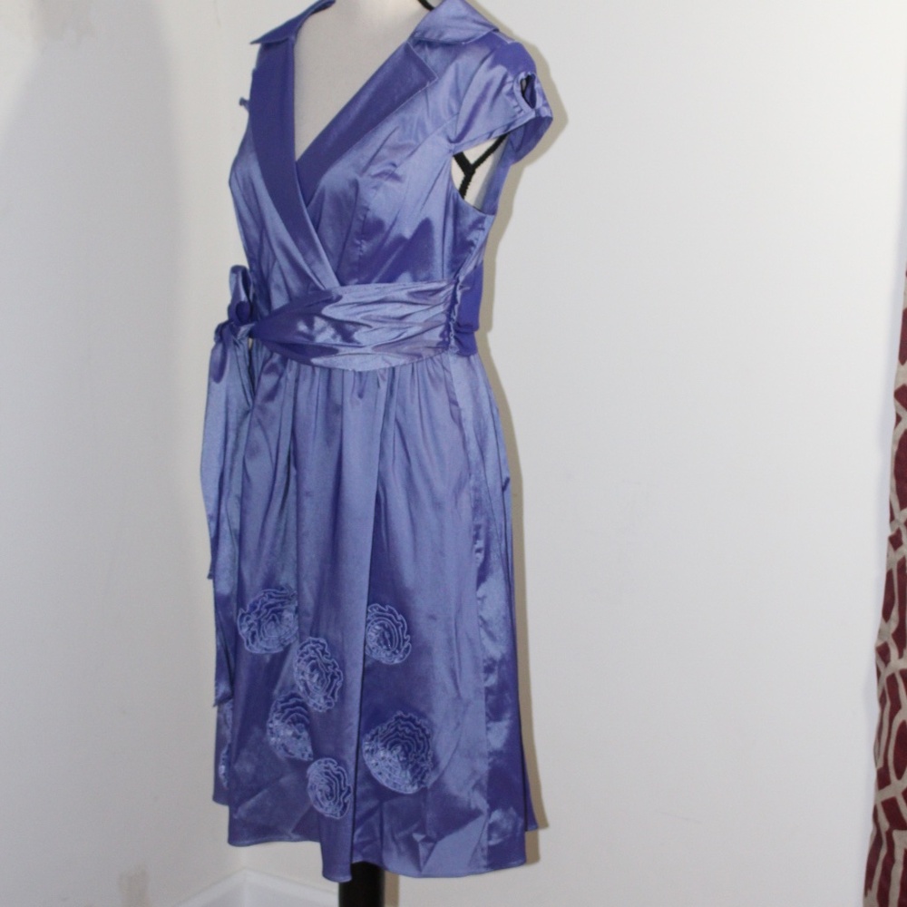 Adrianna Papell, Lavender Formal Cocktail dress with floral detailing..... - Picture 5 of 15